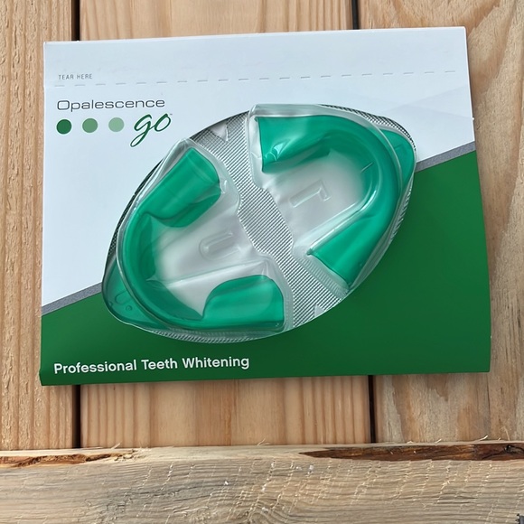 Opalescence Go Whitening Trays- 8 Trays- 4 Upper, 4 Lower. Great Starter Kit! - Picture 2 of 3